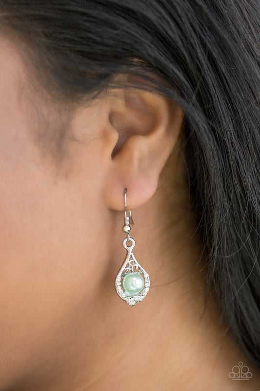 Westminster Waltz Green Pearl Paparazzi